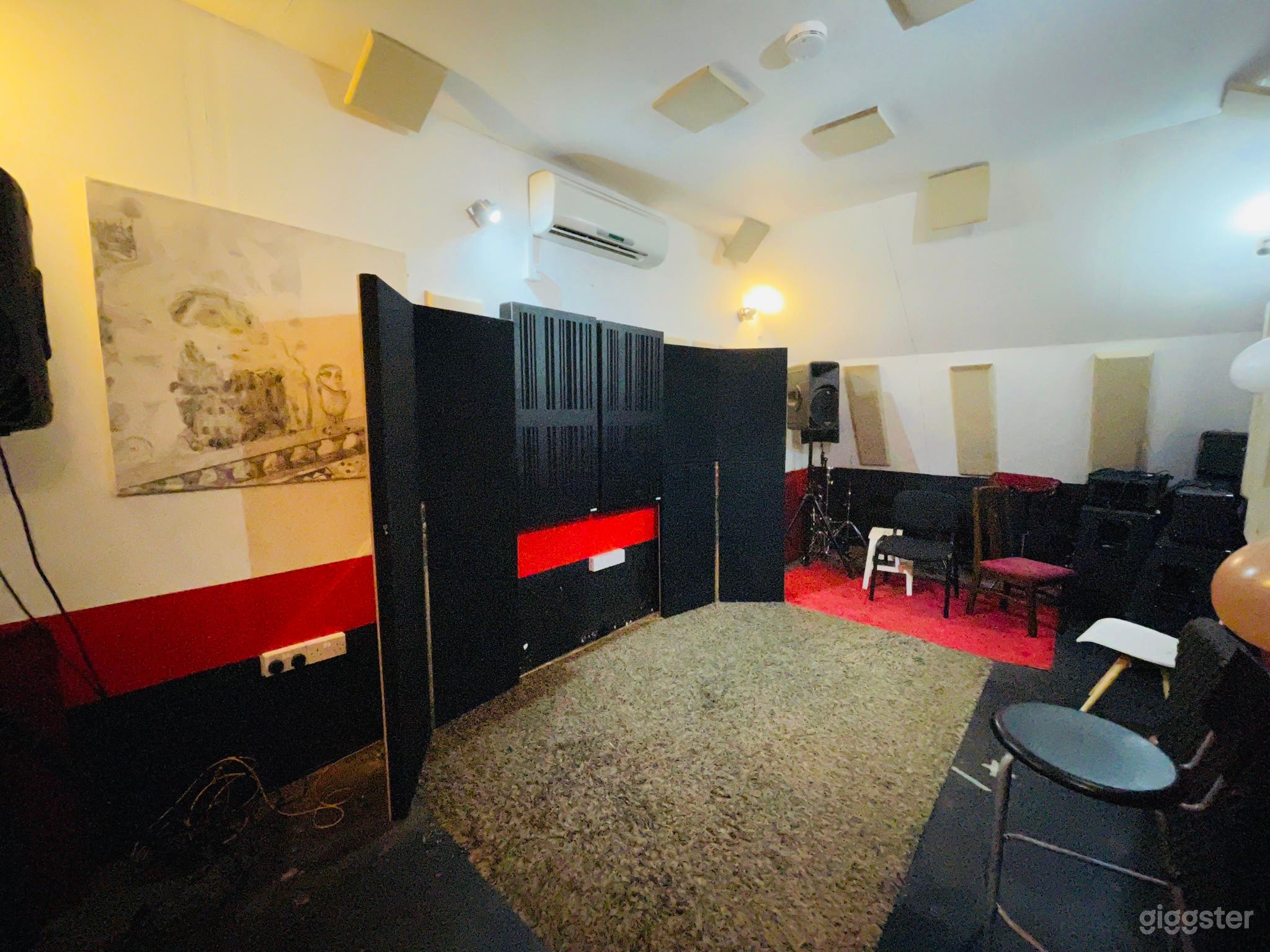 Recording and Rehearsal studio in London, UK Photo 2