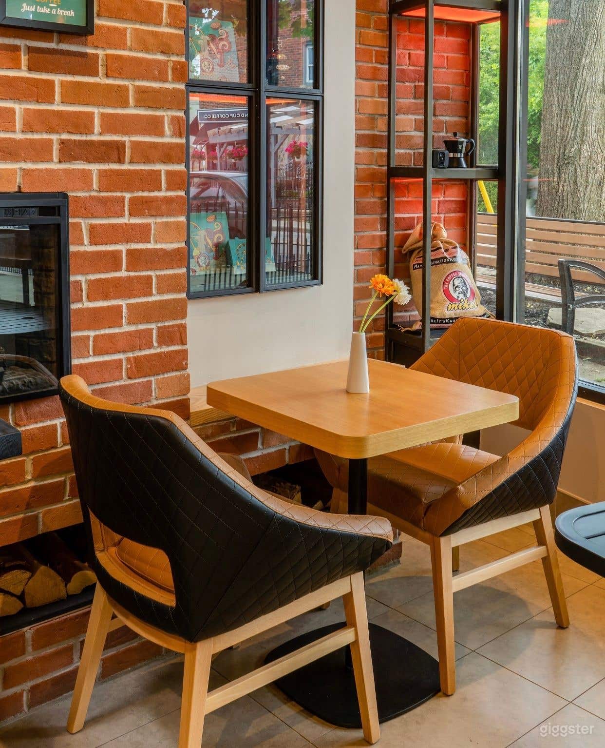 Warm, Vibrant Coffee Shop in Hamilton Photo 2