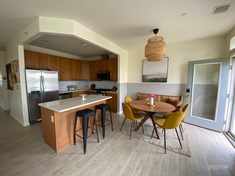  Modern Urban Surf Beach Home 