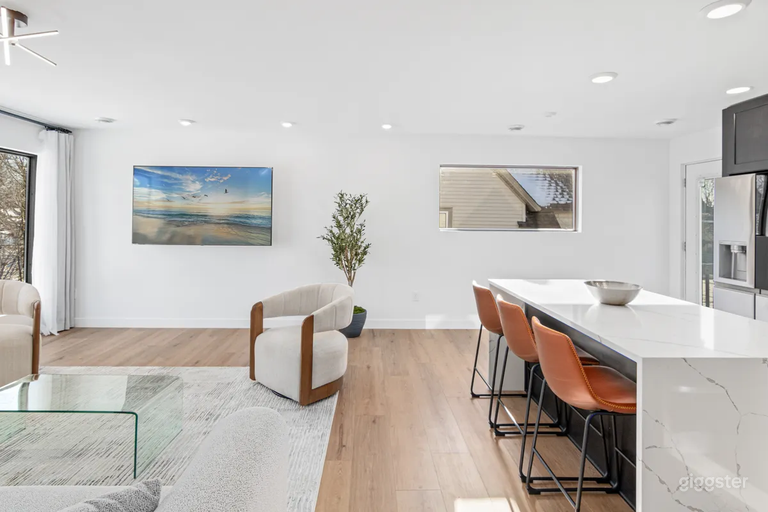  Modern Minimalist Apt 3 with Chic Interiors 