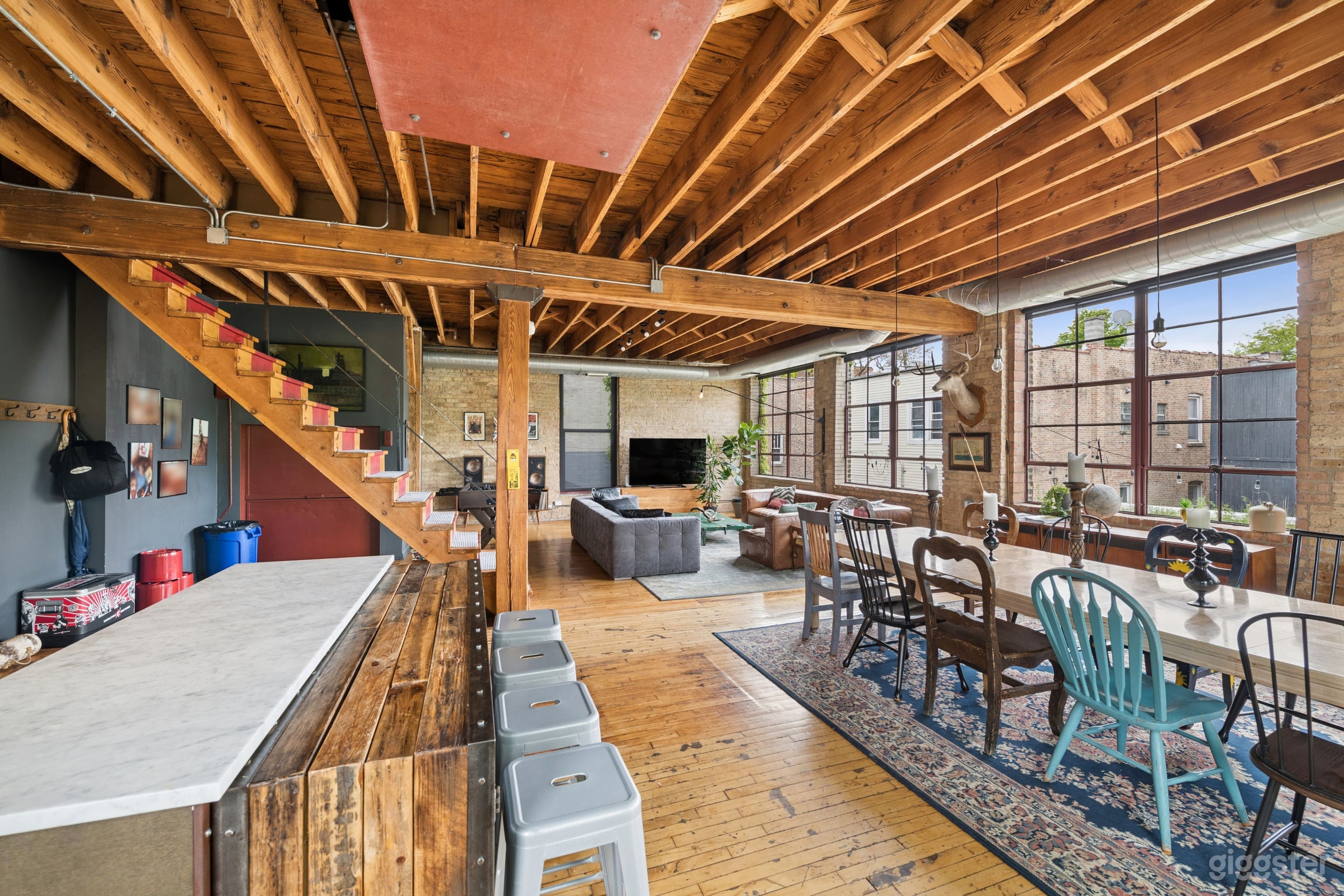 Massive Industrial Loft Photo 3