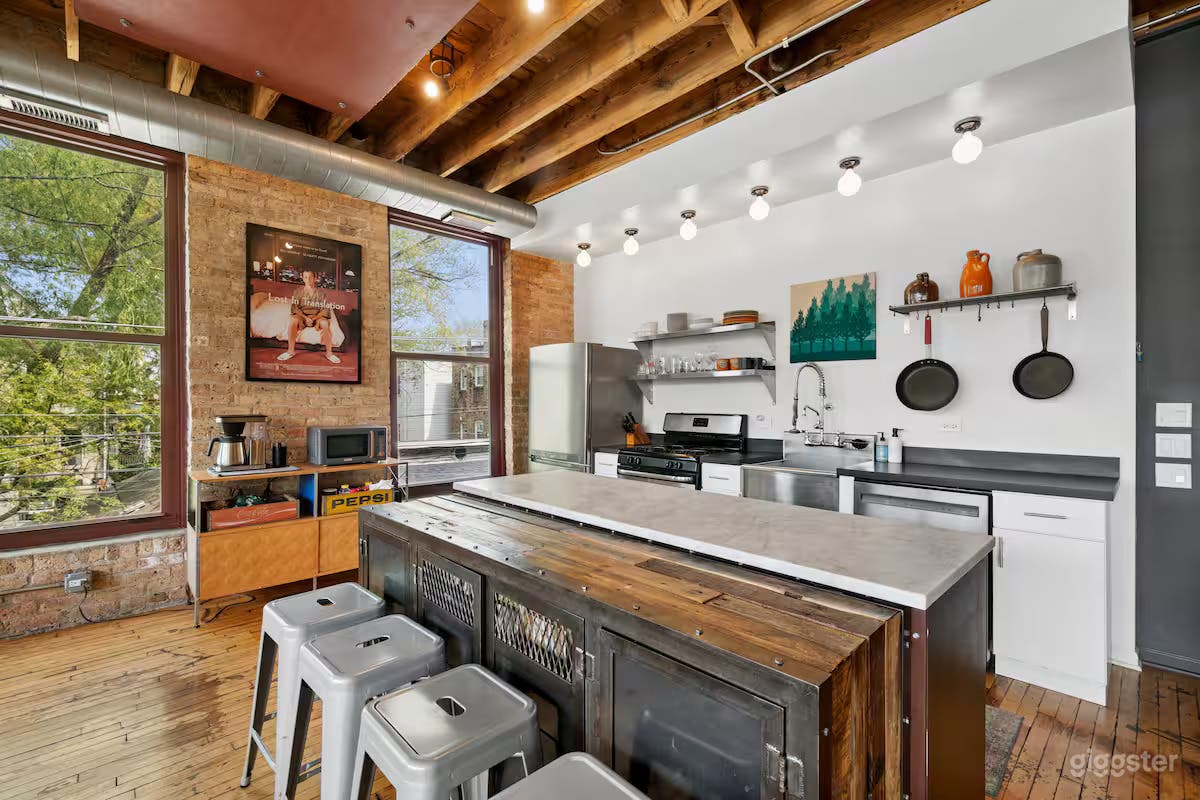 Massive Industrial Loft Photo 2