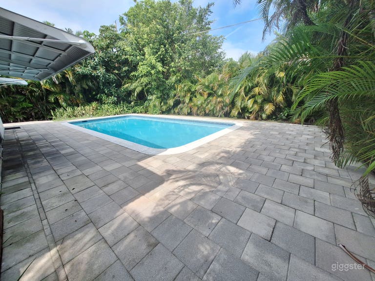  ¡Oasis con piscina 4/3 en East Side Oakland Park, joya! 