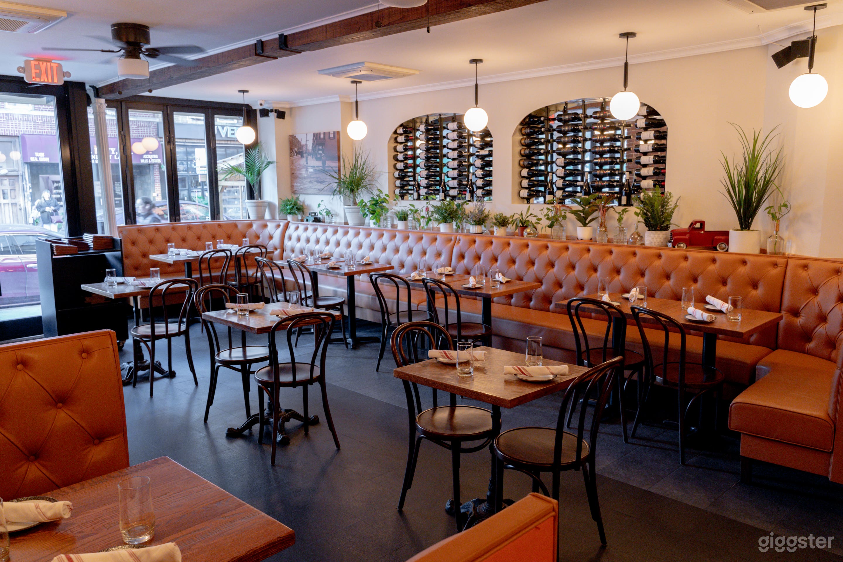 Discover the Vibrant Neighborhood of Carroll Garde Photo 4