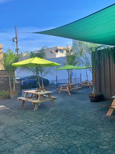 Open-Air Patio in Sherman Oaks Photo 3