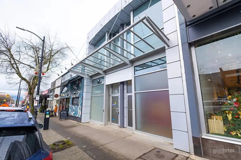  Versatile Commercial Space in South Granville 