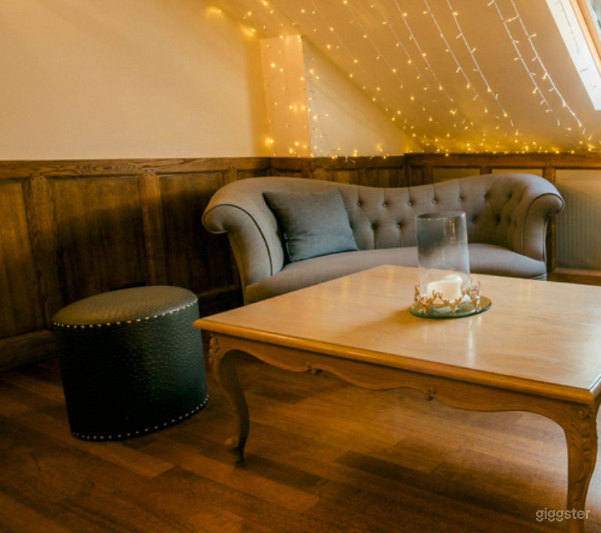 Private and Intimate Bridal Lounge Photo 3