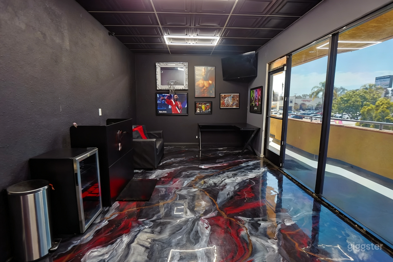  Espace Lounge Ouvert au Deuxième Étage 