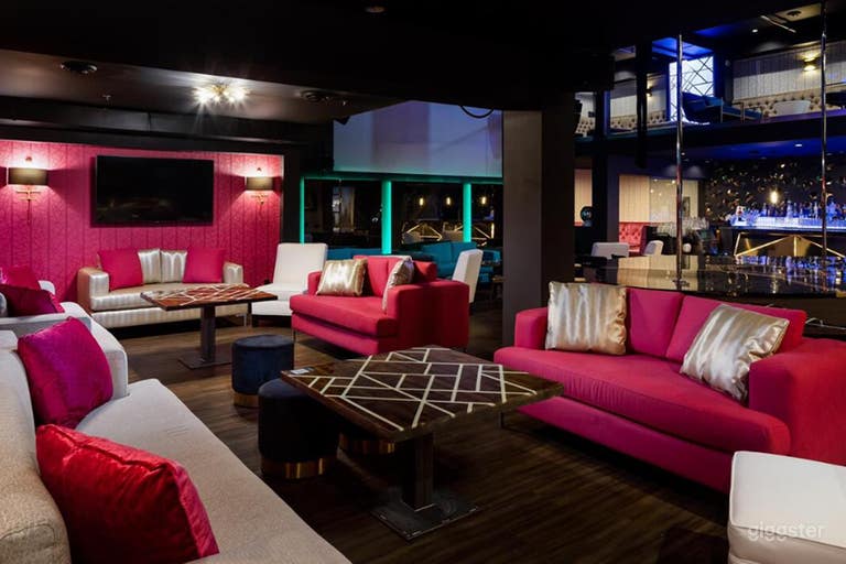  Exclusive VIP Room 2 