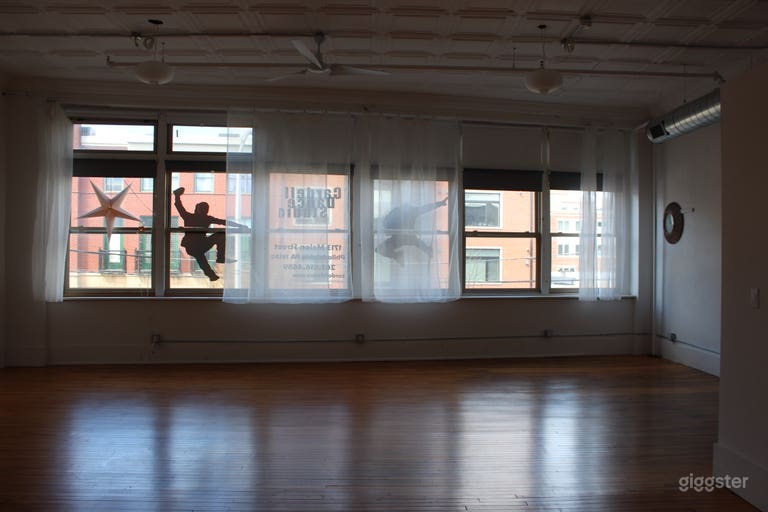  THe afirmount facade 