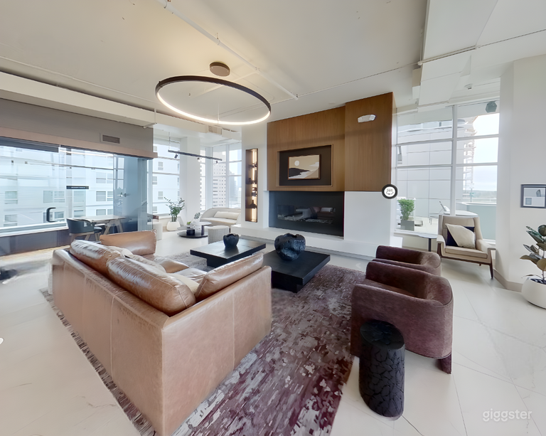  Sophisticated Lounge in Bellevue 
