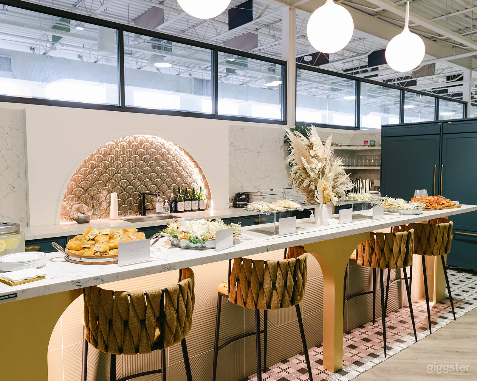 Modern design, open concept kitchen with oven/stove, fridge/freezer, 2 sinks 2 dishwashers and 2 microwaves