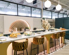  Modern design, open concept kitchen with oven/stove, fridge/freezer, 2 sinks 2 dishwashers and 2 microwaves 