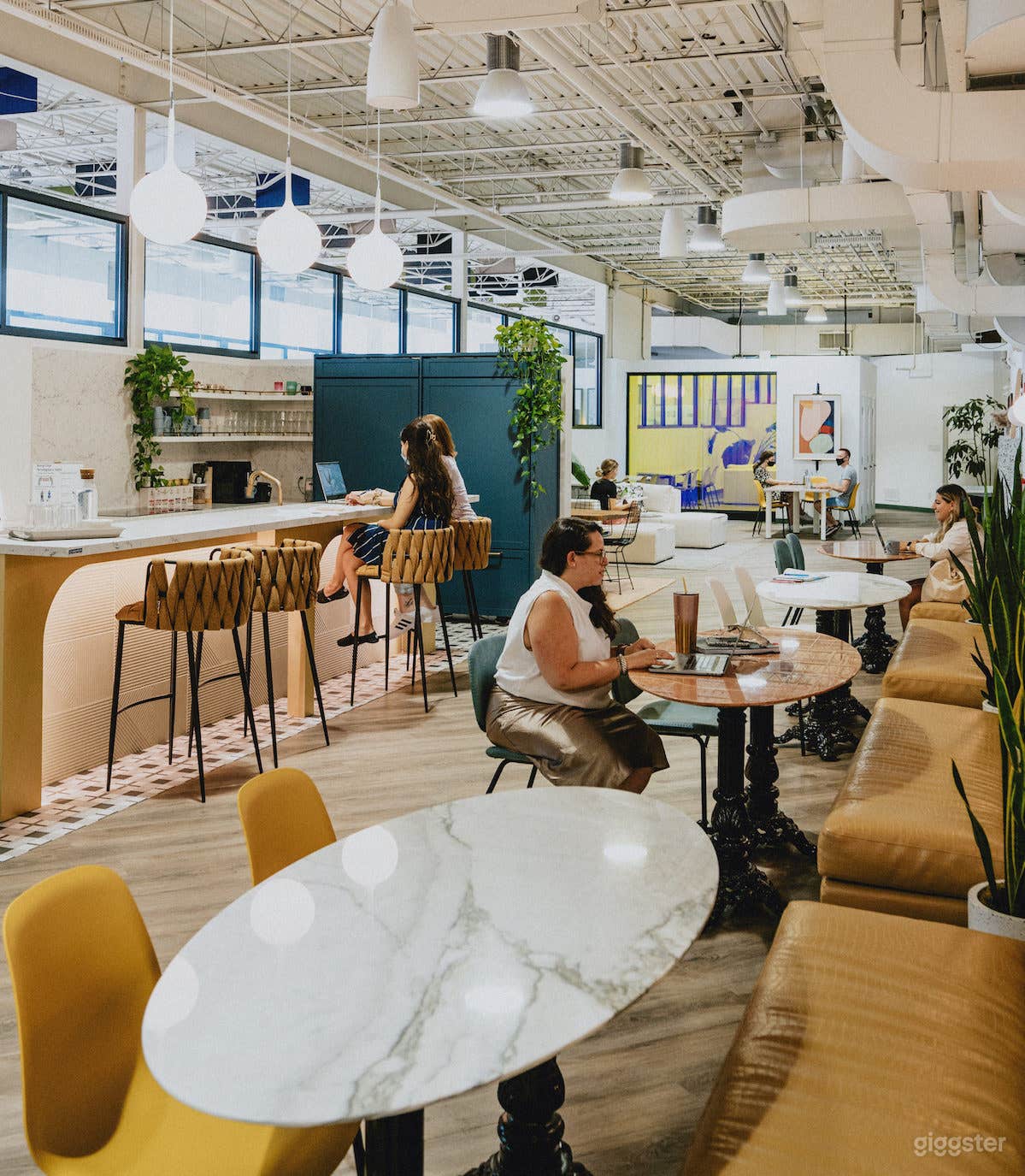 Colourful And Exotic Event Space  Photo 4