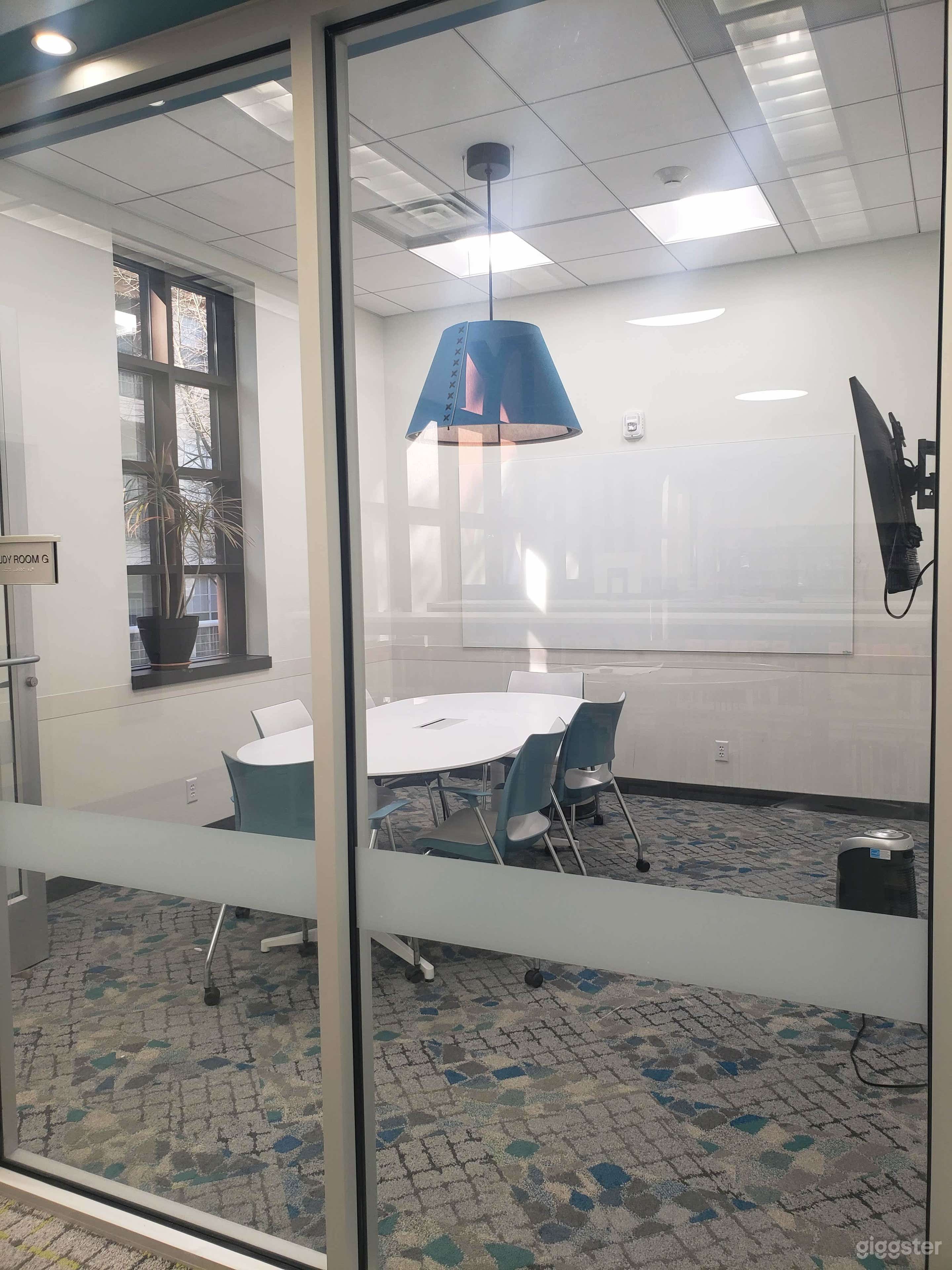 Library study room 1 in Jones Creek Branch Photo 4