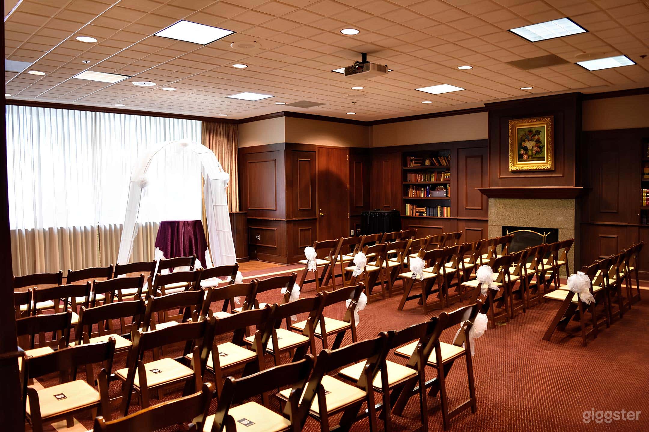 Beautiful Space for a Business Luncheon Photo 3