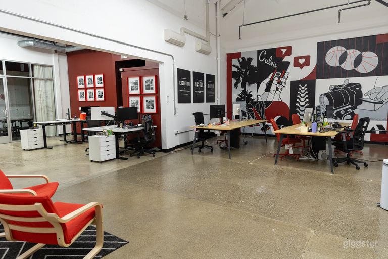  6.100 Sqft Dual Creative + Performance Facility | BUYOUT 