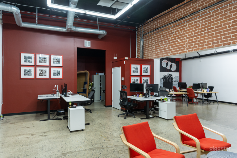  6.100 Sqft Dual Creative + Performance Facility | BUYOUT 