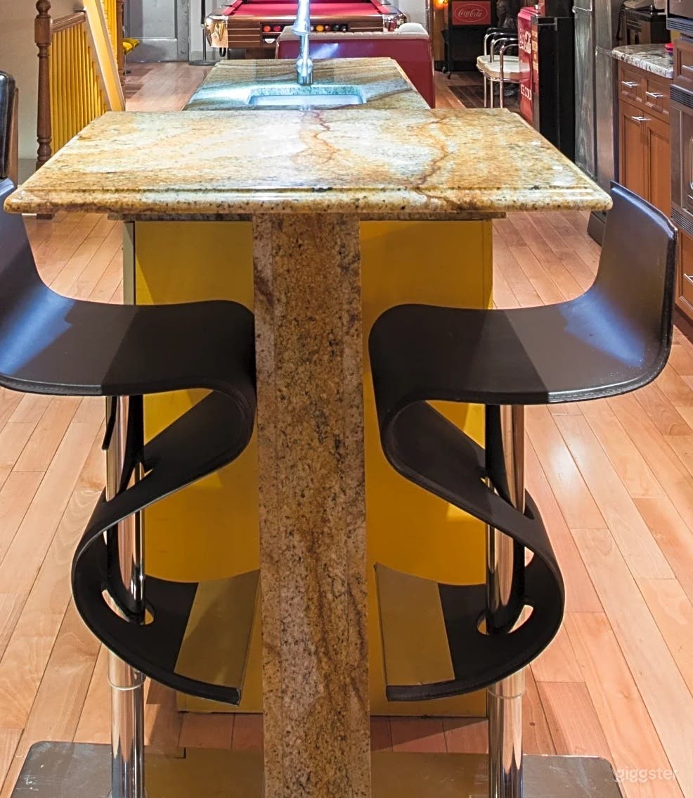 Exquisite Open Kitchen for Events &amp; Productions Photo 3