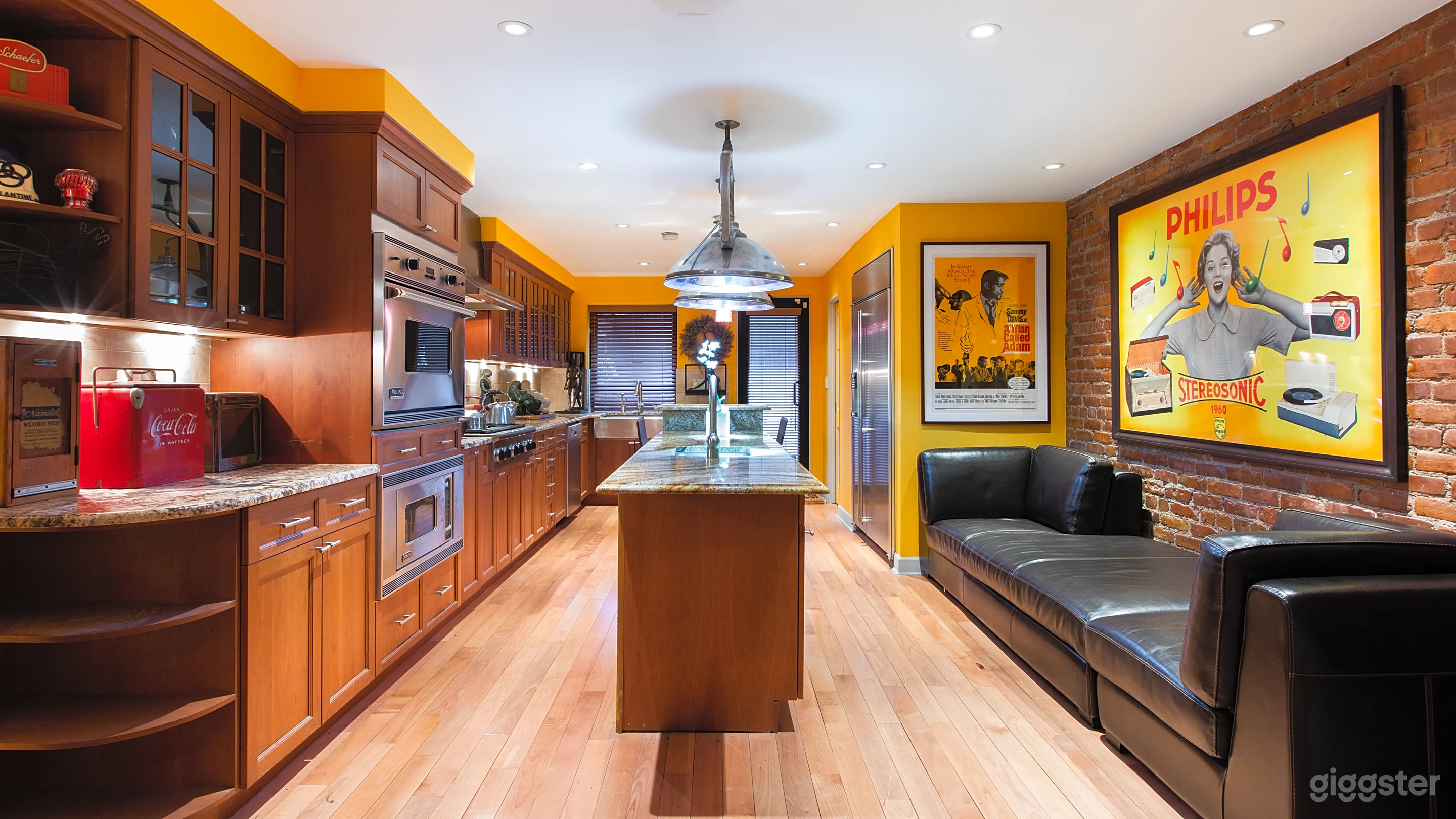 Exquisite Open Kitchen for Events &amp; Productions Photo 1