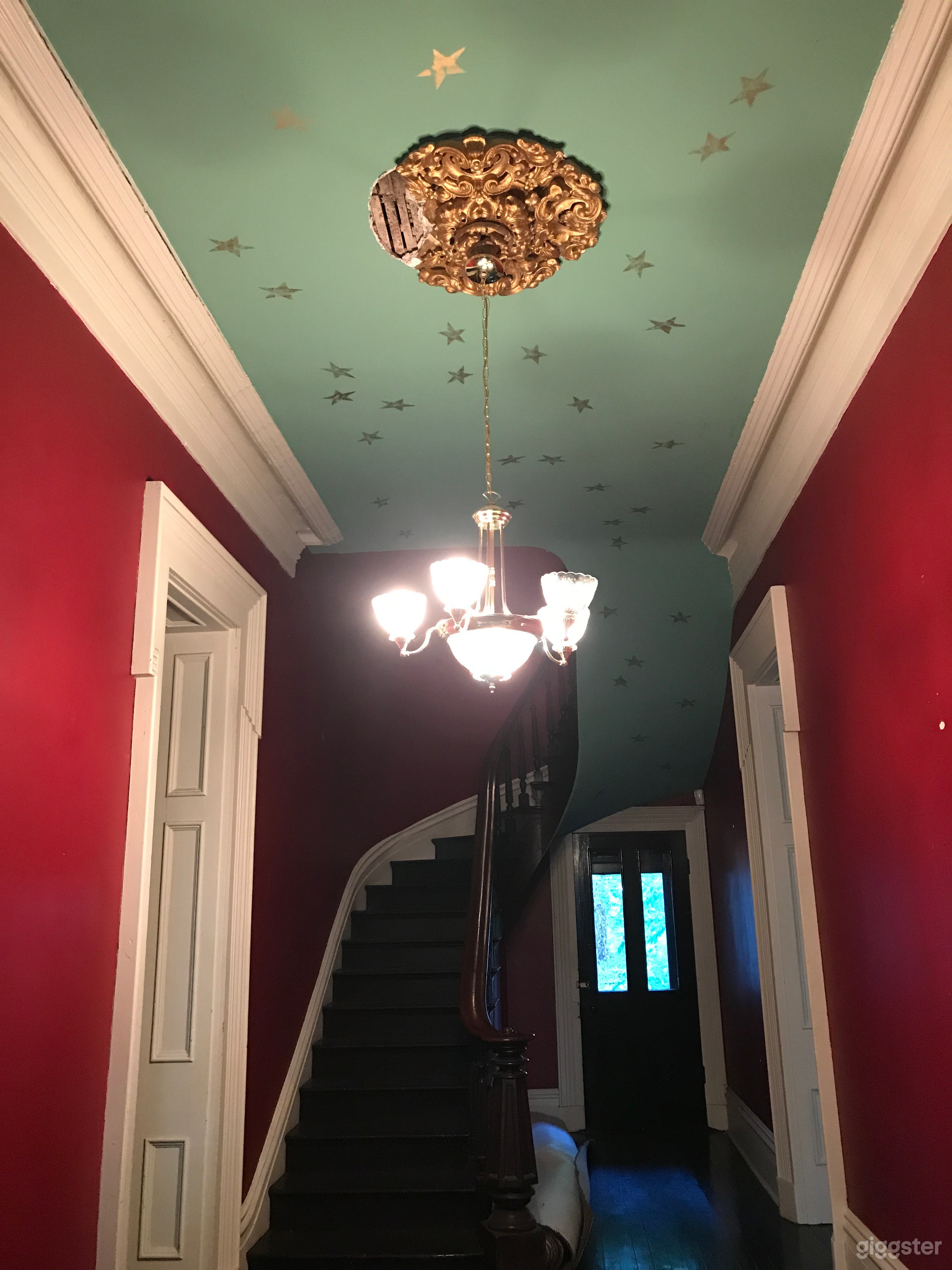 Victorian Mansion with River Views Photo 4