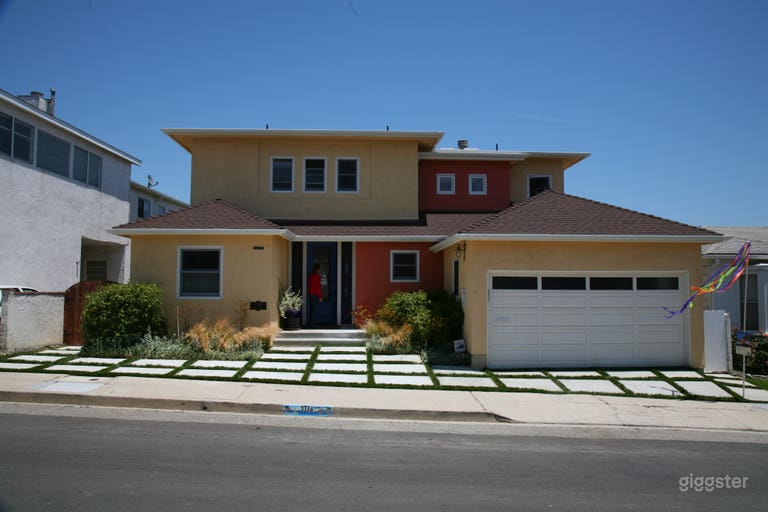  Street side: park large trailer on the pavers + garage access 