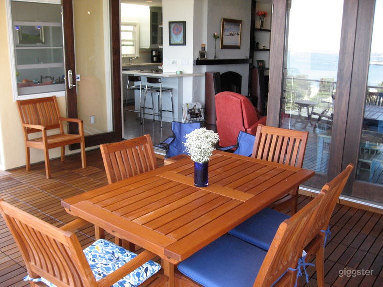  Main floor terrace. Table expands to 10 feet length  