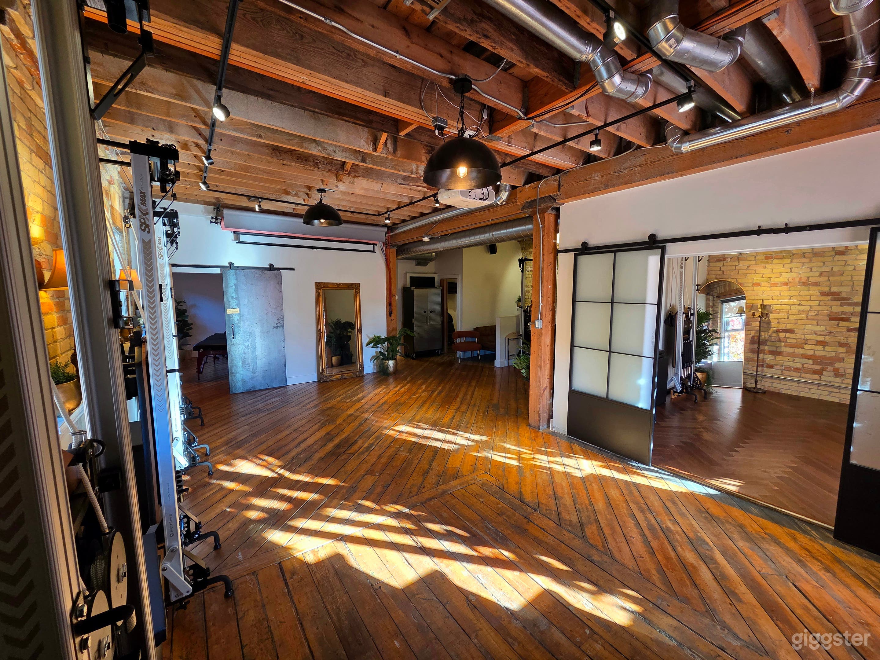 Downtown Loft Space - Multipurpose (photo, fitness Photo 2