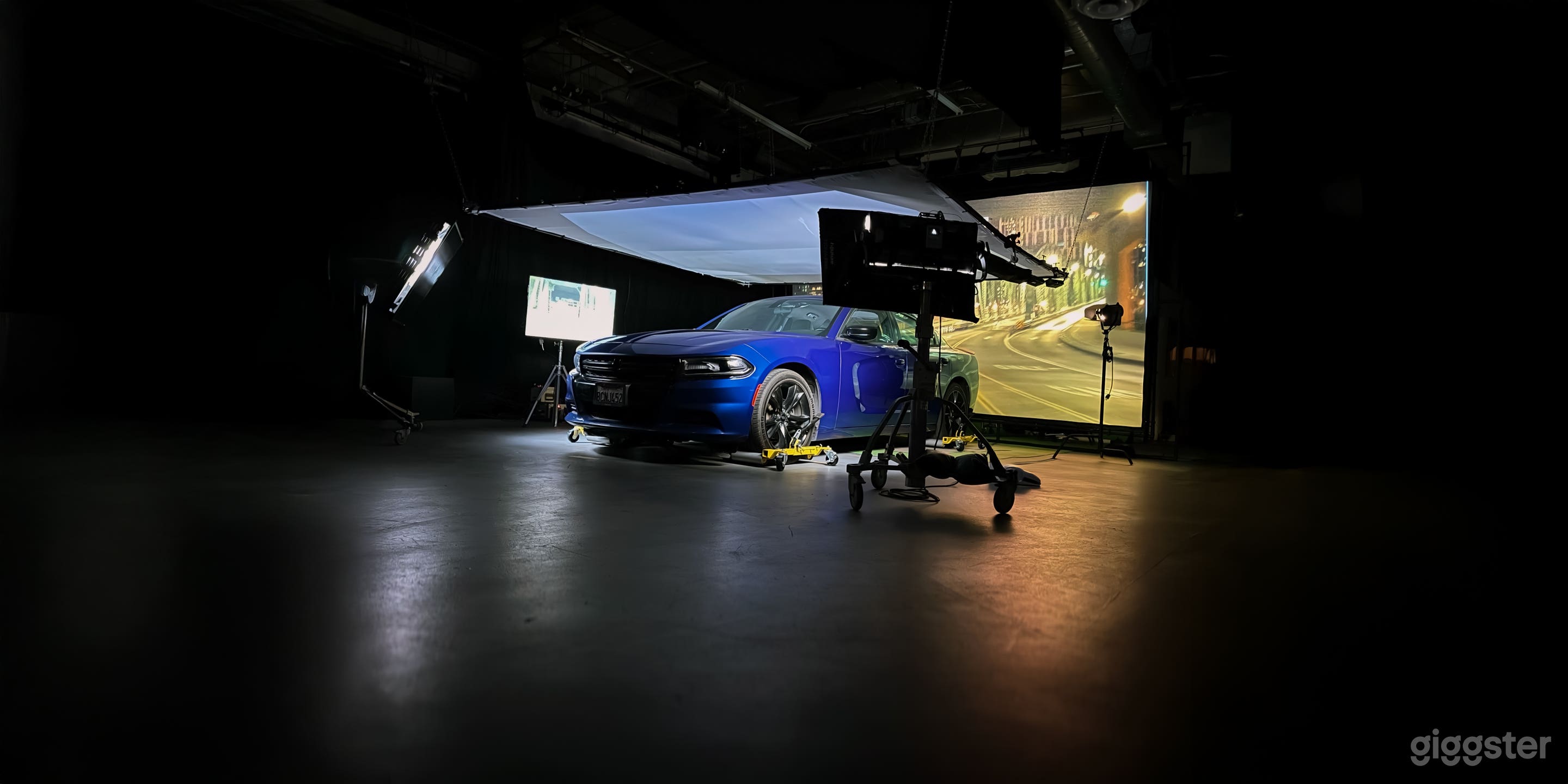 The place productions come to film all of their driving scenes! Rear Projection Driving!