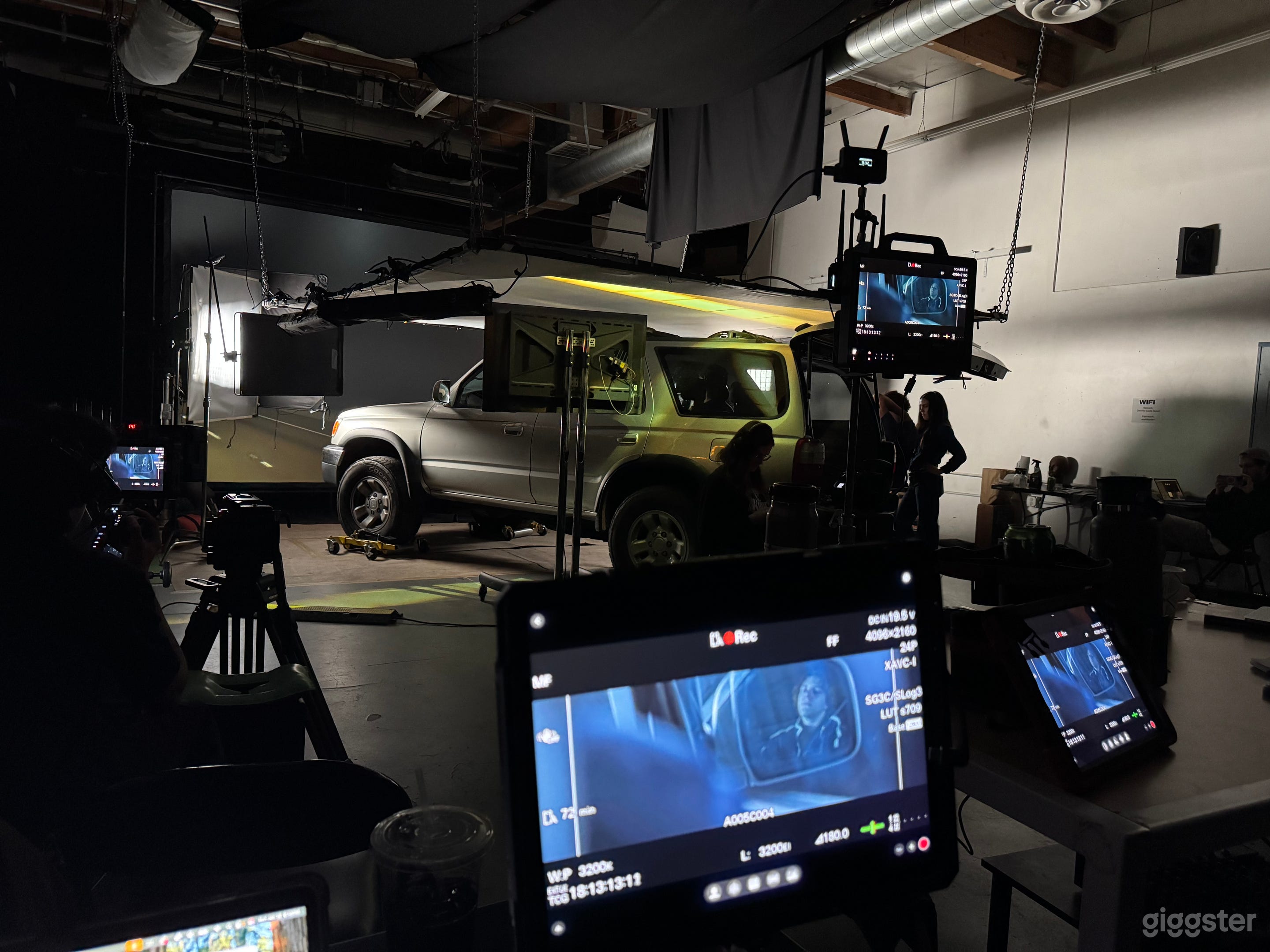 Capture any cinematic angle by simple turning the car. We place your vehicle on skates!