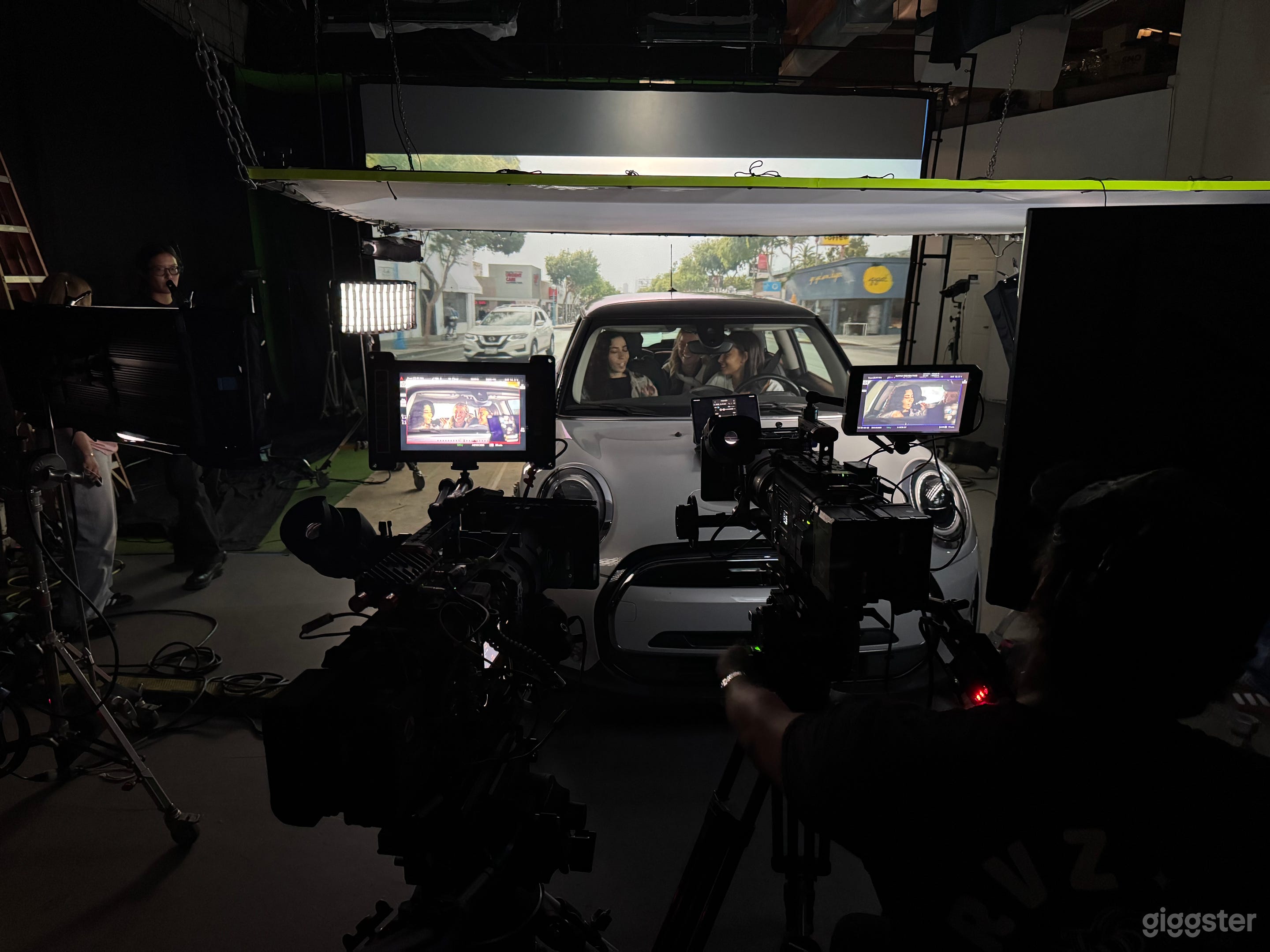 You can also do mulitcam shoots!