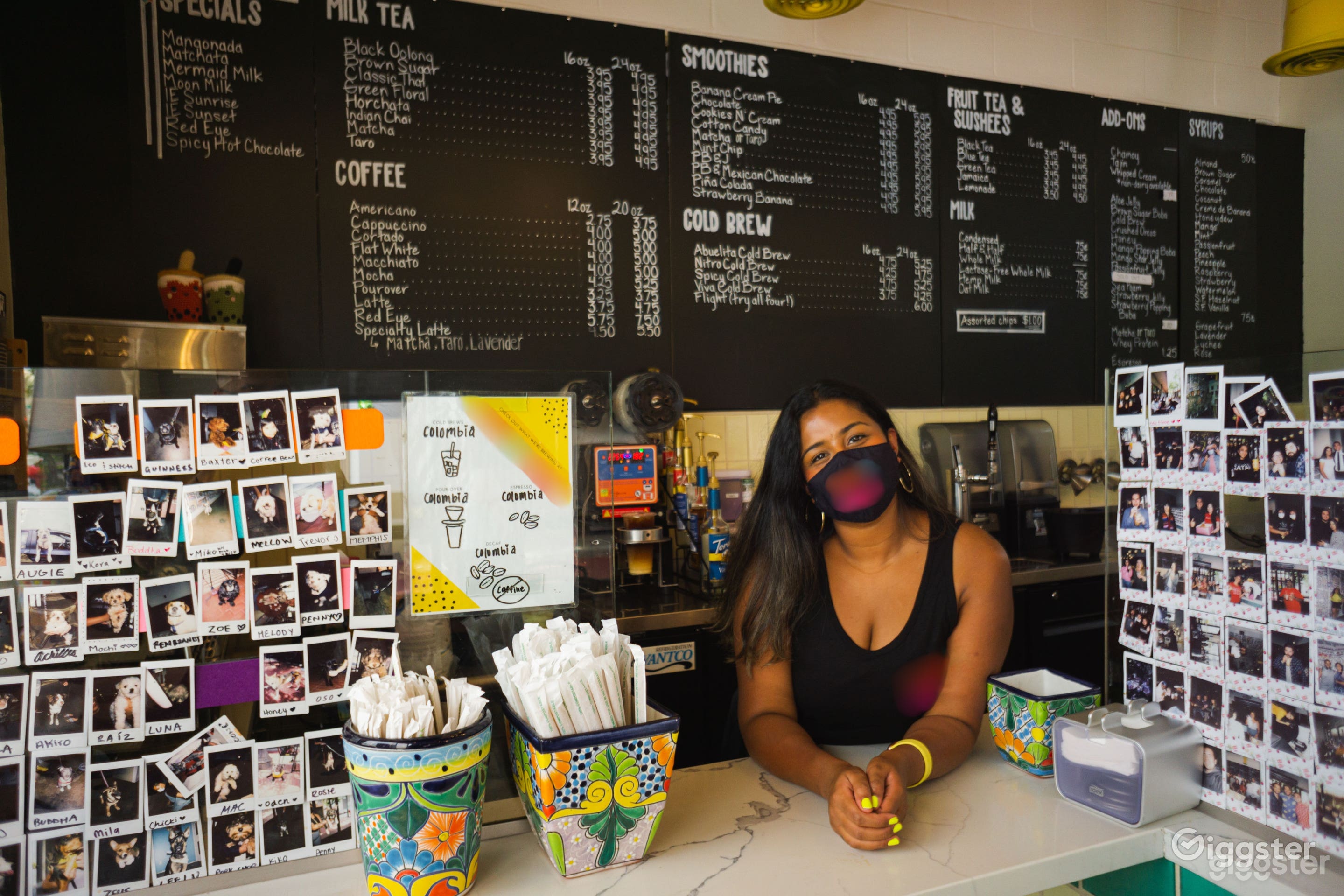 Fully functional boba tea and coffee shop  Photo 2