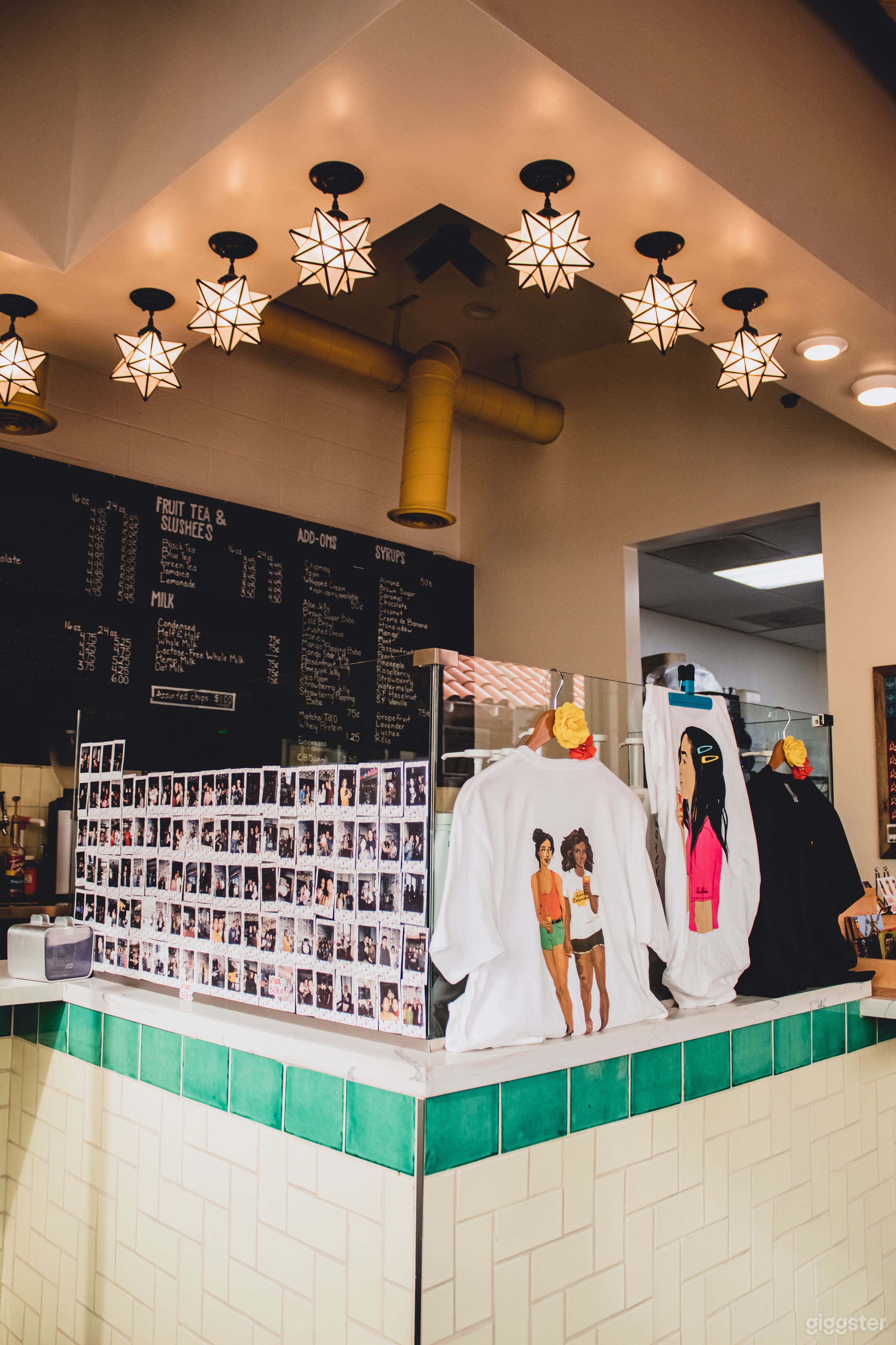 Fully functional boba tea and coffee shop  Photo 1