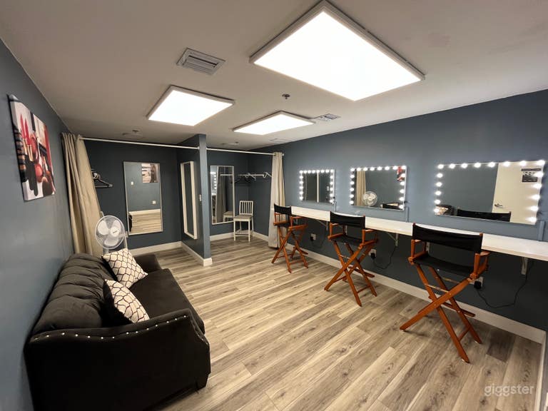  Sala de maquillaje / vestuario para sesiones fotográficas 