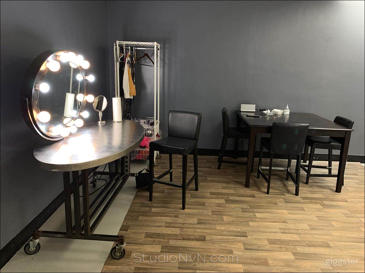 Photography studio available for rental Photo 2