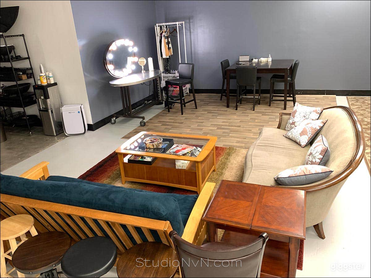 Photography studio available for rental Photo 3