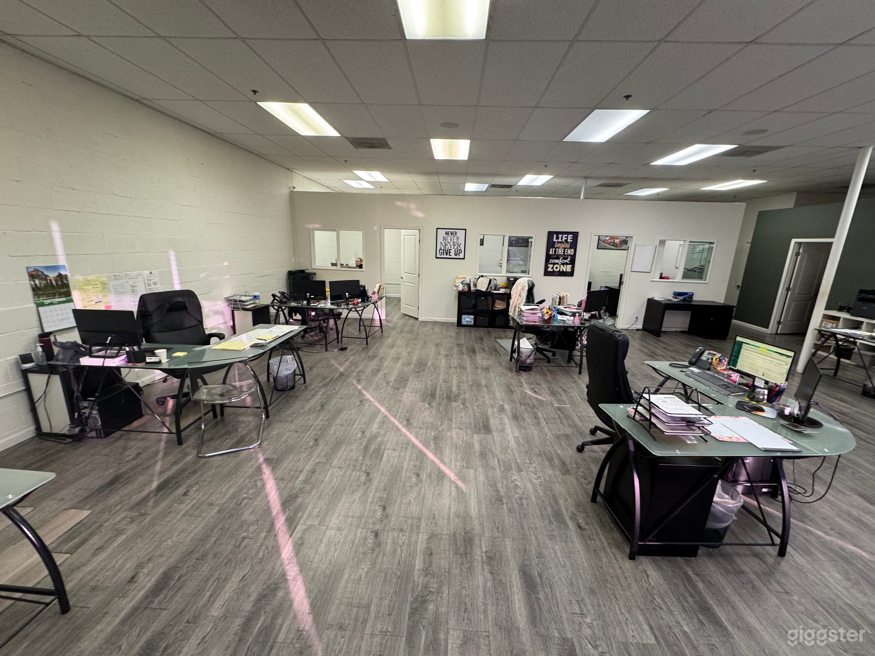 Beautiful office space Photo 3