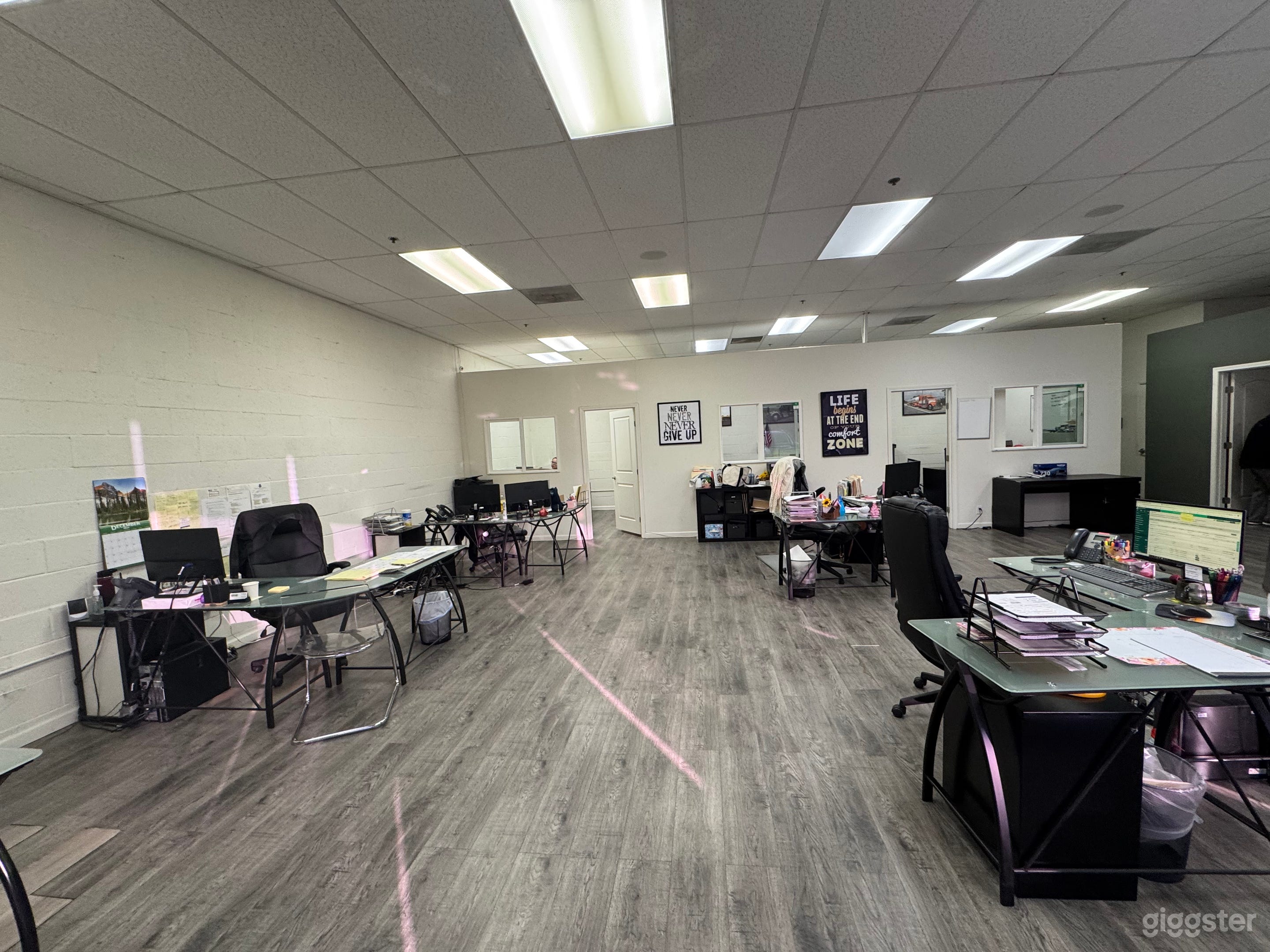 Beautiful office space Photo 1