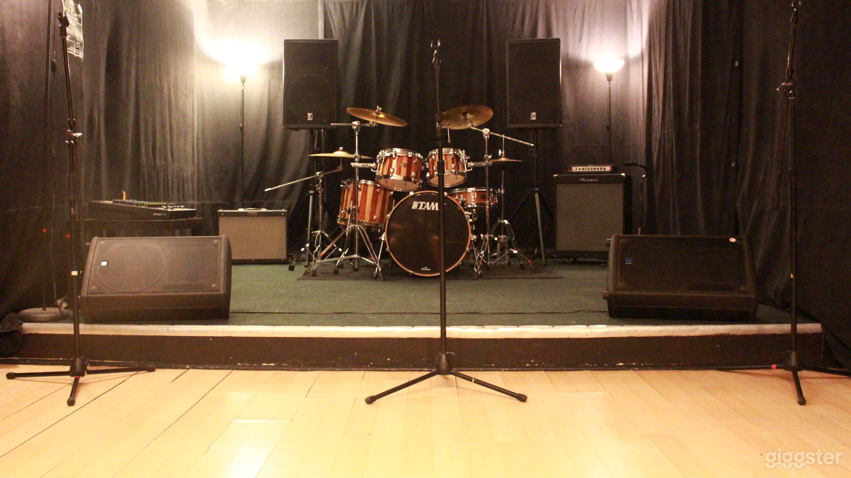 REHEARSAL STUDIO A - DC MUSIC