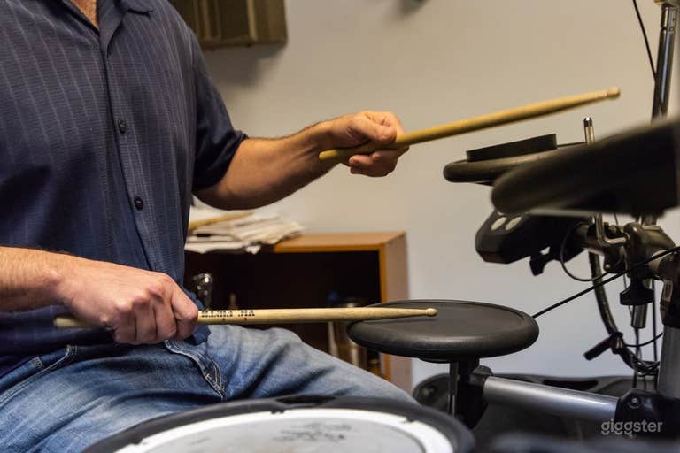  well-equipped recording studio  in Sandy Springs 