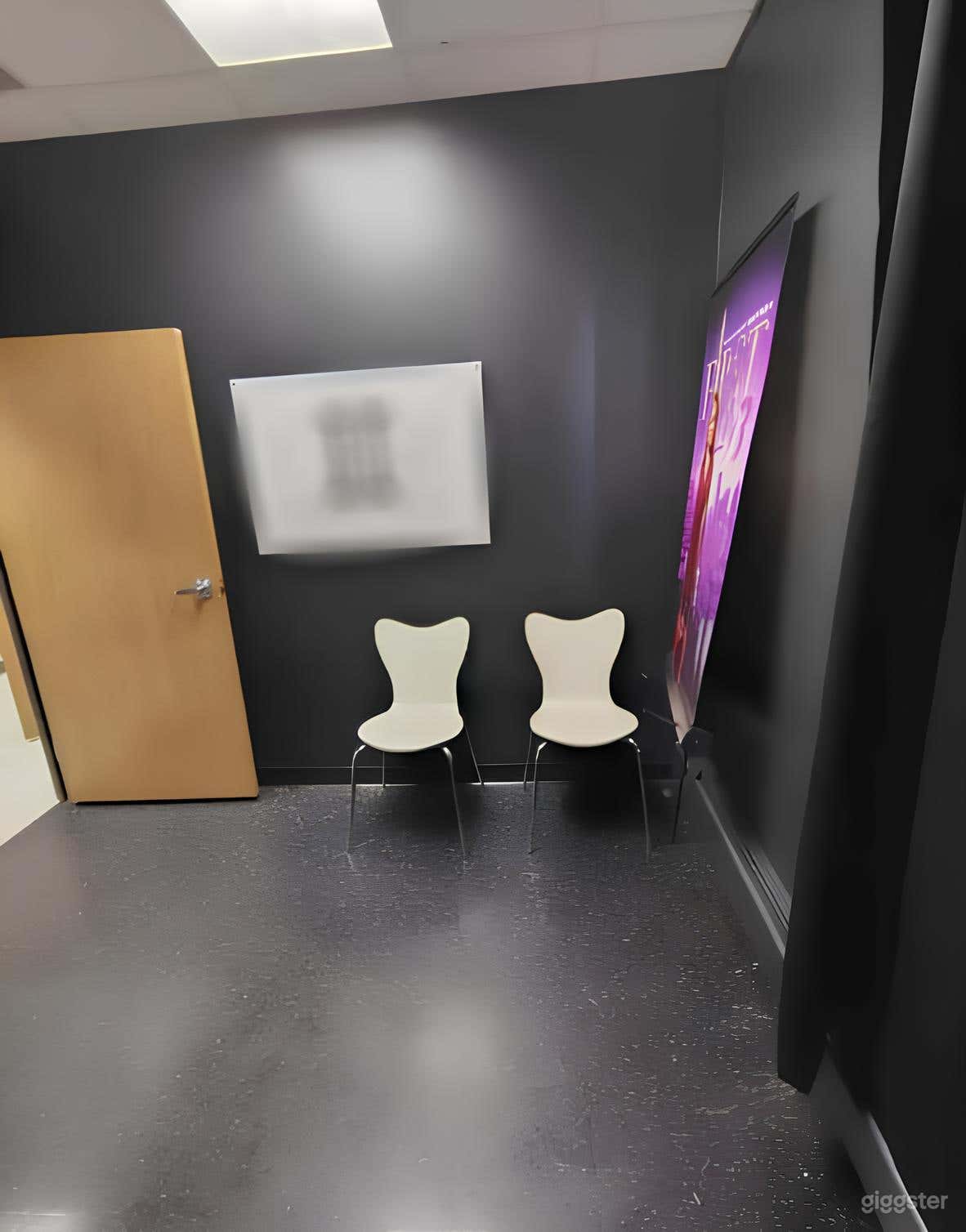 East Wing Directors Village Photo 4