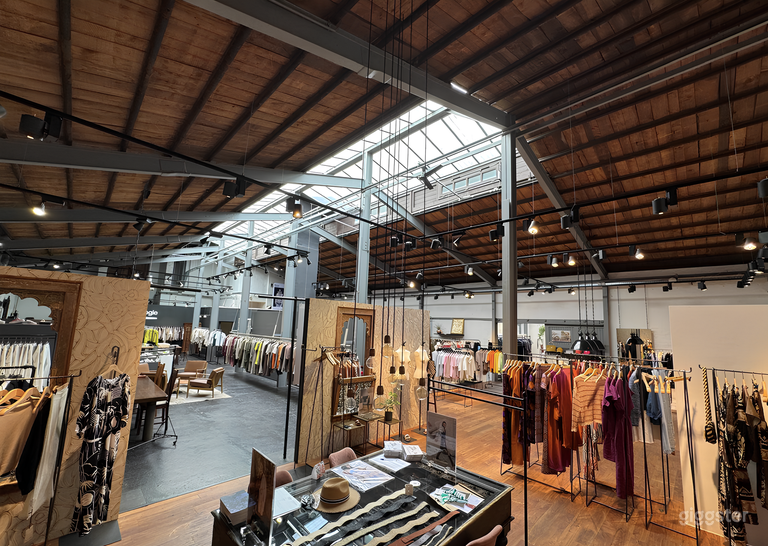  Industrieller Fashion Showroom & Kreativ-Loft in Düsseldorf 