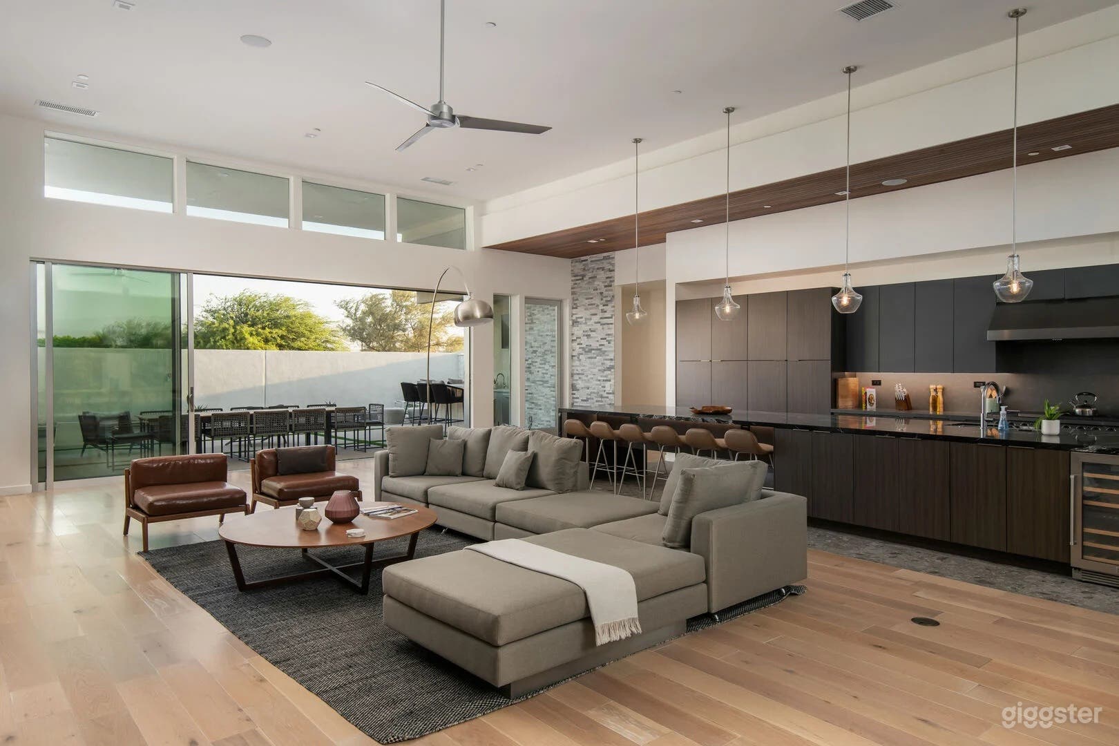 Carbon Private Luxury Villa Photo 4