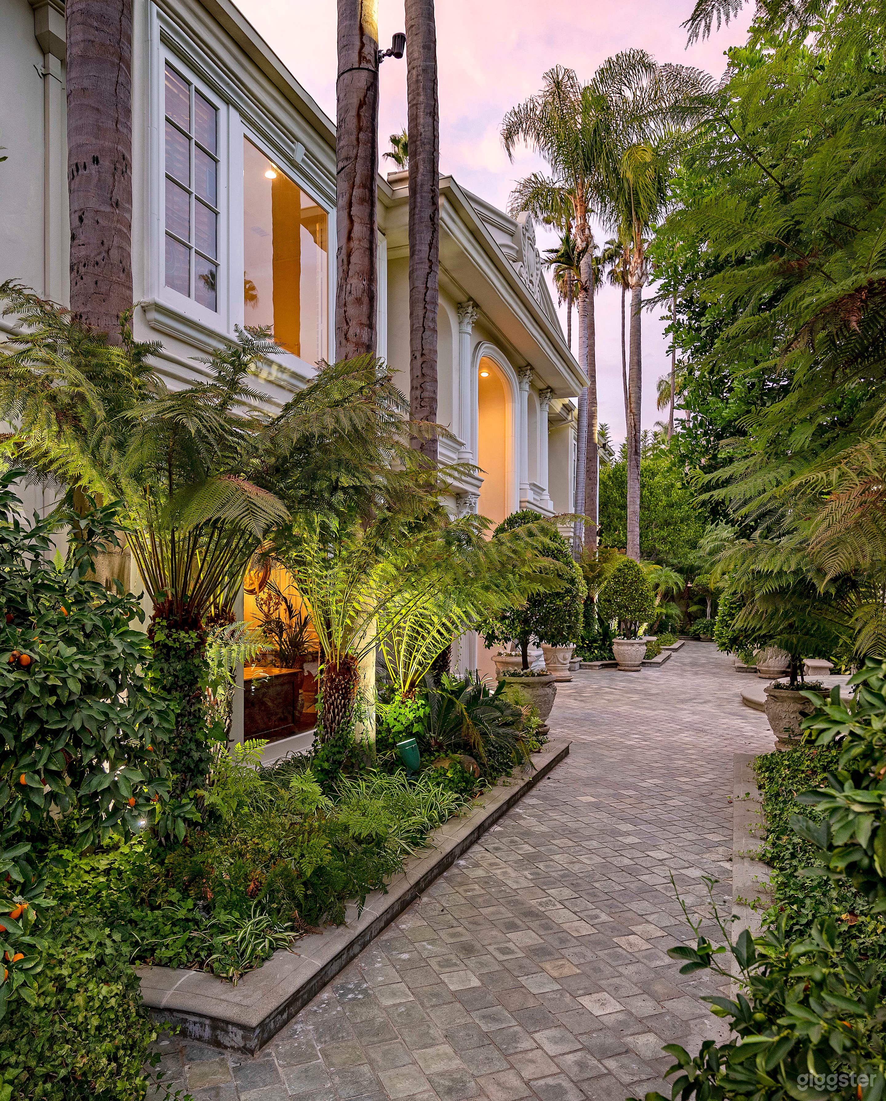 Villa Cordelia - Exquisite Estate in Beverly Hills Photo 3