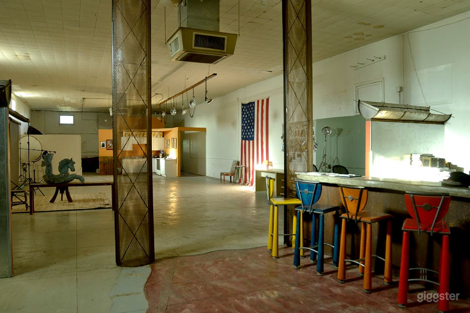 Studio in converted 1928 Grocery store. Photo 2