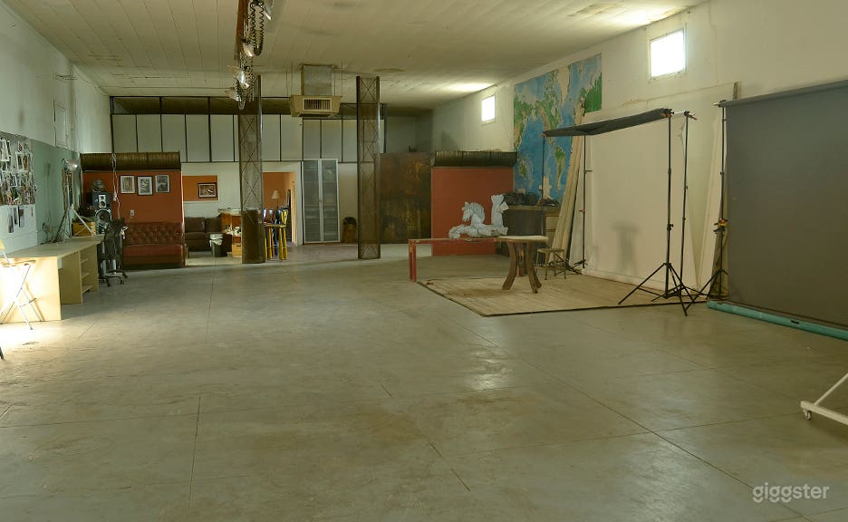 Studio in converted 1928 Grocery store. Photo 4