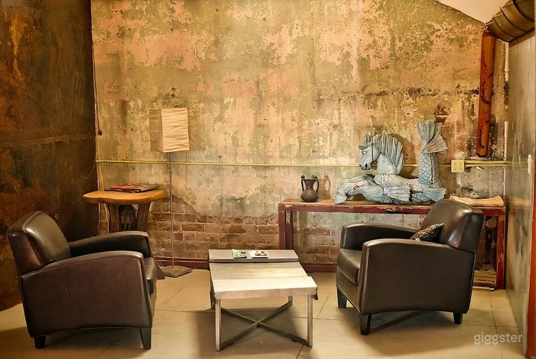  Studio in converted 1928 Grocery store. 