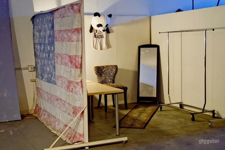  Studio in converted 1928 Grocery store. 