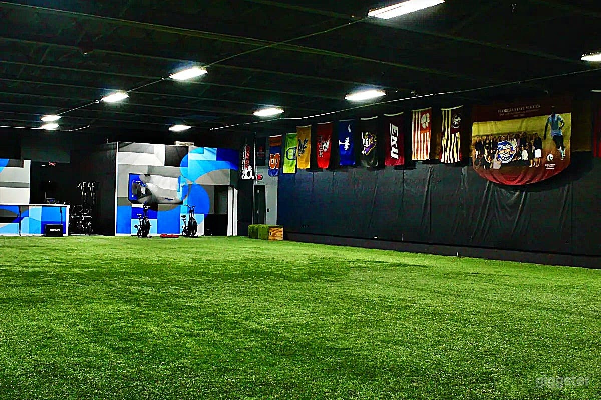 Versatile Sports Arena for Recreation and Events Photo 2