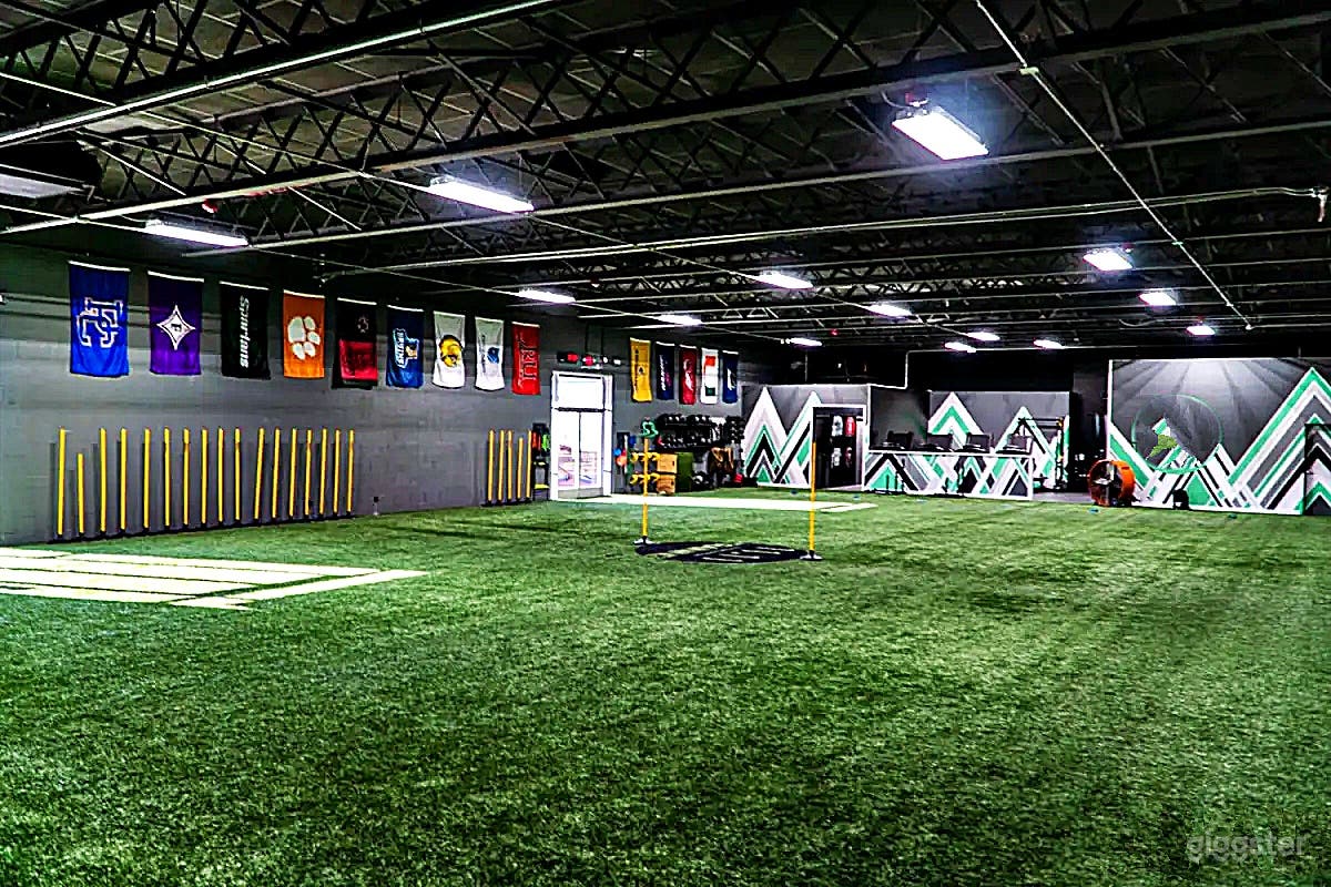 Versatile Sports Arena for Recreation and Events Photo 4